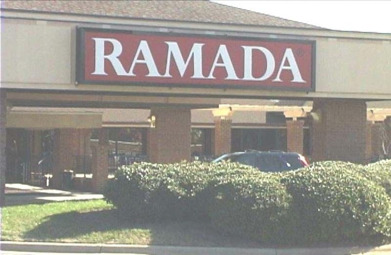 Ramada By Wyndham Raleigh Hotel Esterno foto